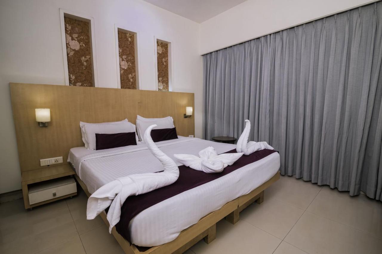 Hotel Monarch Guestline In Midc Rabale, Navi Mumbai Kültér fotó