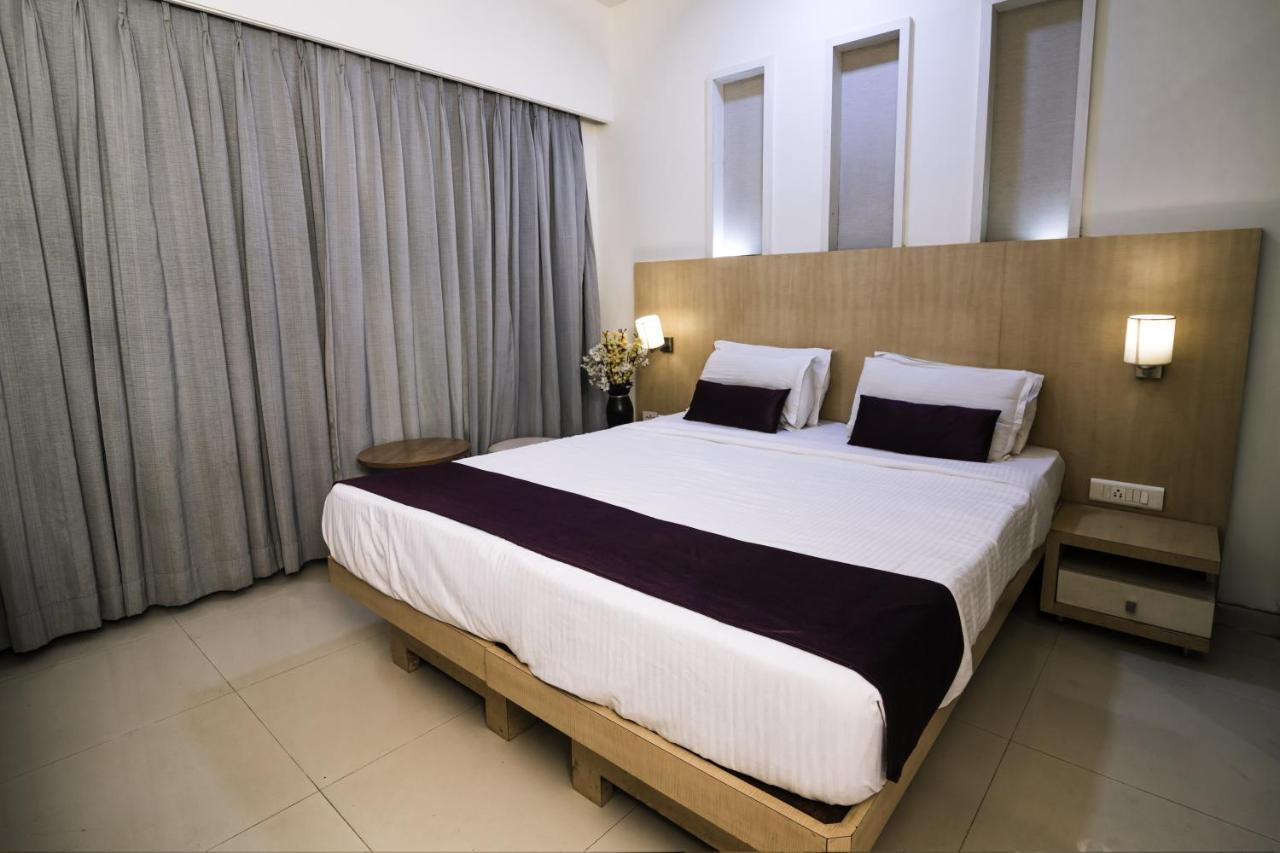 Hotel Monarch Guestline In Midc Rabale, Navi Mumbai Kültér fotó