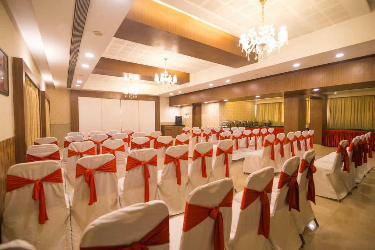 Hotel Monarch Guestline In Midc Rabale, Navi Mumbai Kültér fotó
